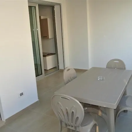 Fuer 7 Personen Ca 48 Qm In Bibione, Adriakueste Italien Und Umgebung アパート