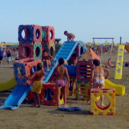 Fuer 7 Personen Ca 48 Qm In Bibione, Adriakueste Italien Und Umgebung アパート *